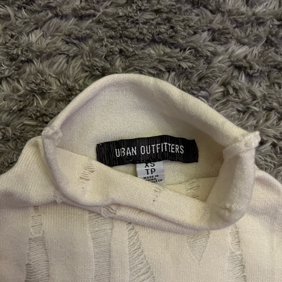 urban outfitters top - Picture 2 of 2